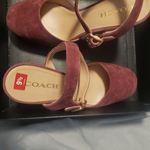 Coach Women's Burgundy Platform Heels - Picture 10 of 11
